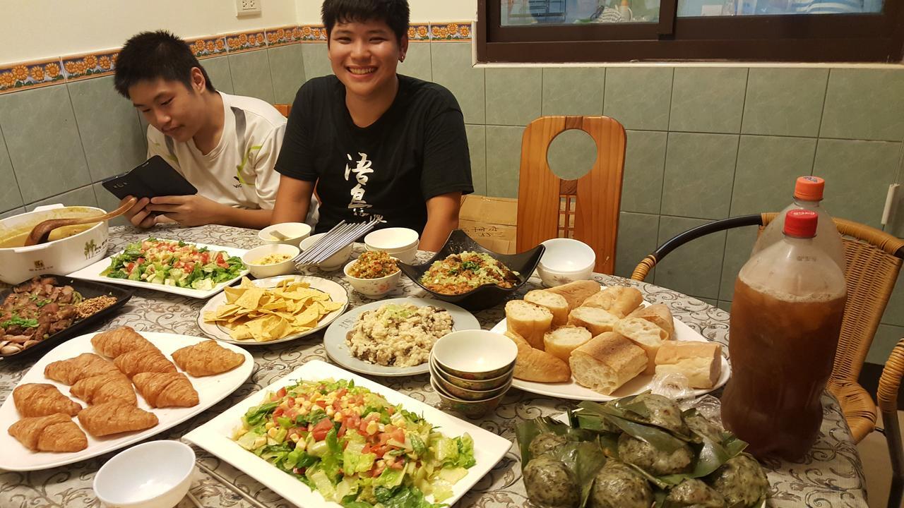 Qg Life 城中館 寵物親子釣魚人民宿 Jincheng Exteriör bild