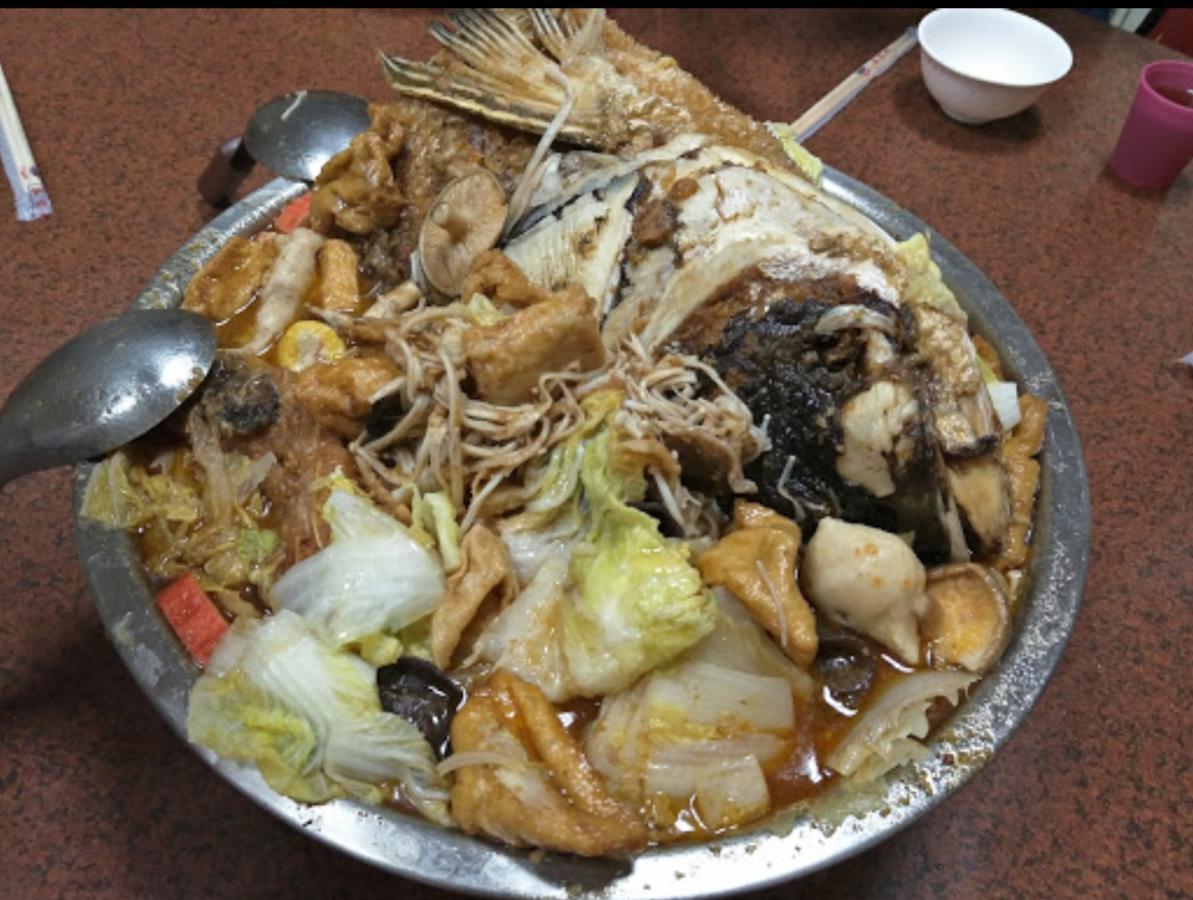 Qg Life 城中館 寵物親子釣魚人民宿 Jincheng Exteriör bild